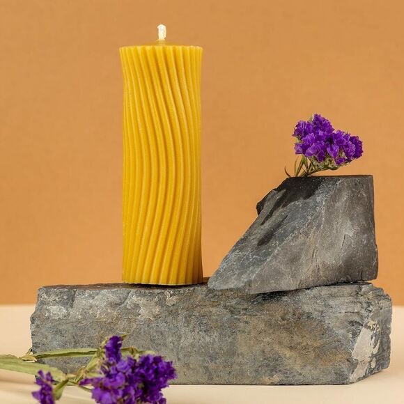 NIB New Lot Two (2) Hive Joy 100% Organic Honey Beeswax Twisted Pillar Candles - Picture 6 of 12